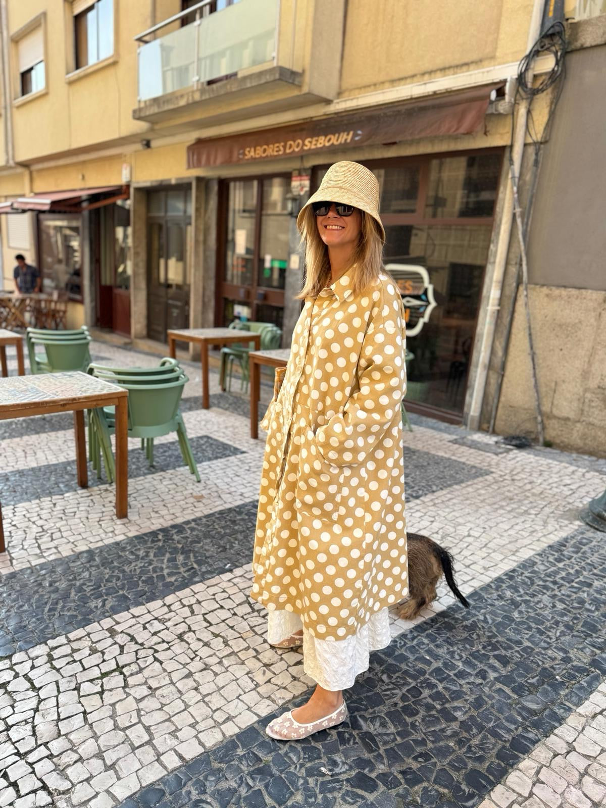 Casaco polka dots bege