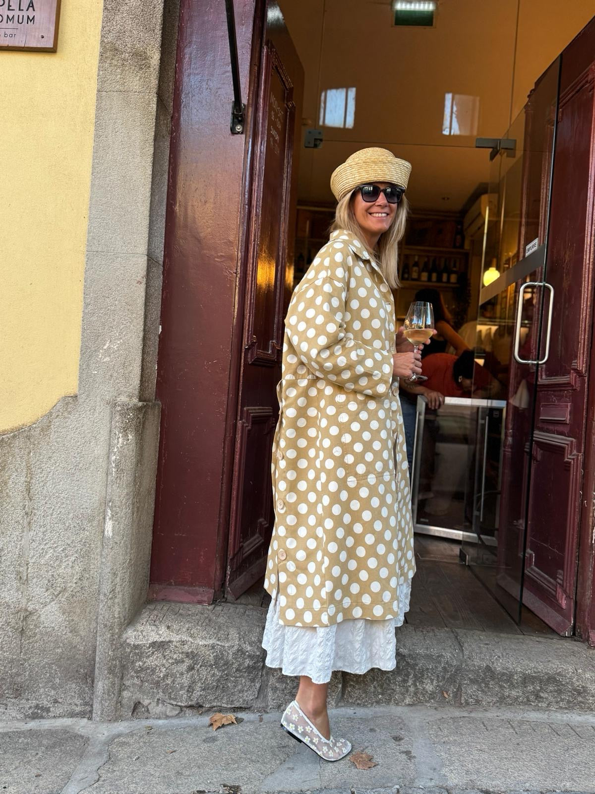 Casaco polka dots bege