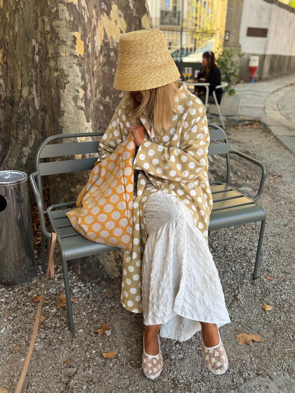 Casaco polka dots bege
