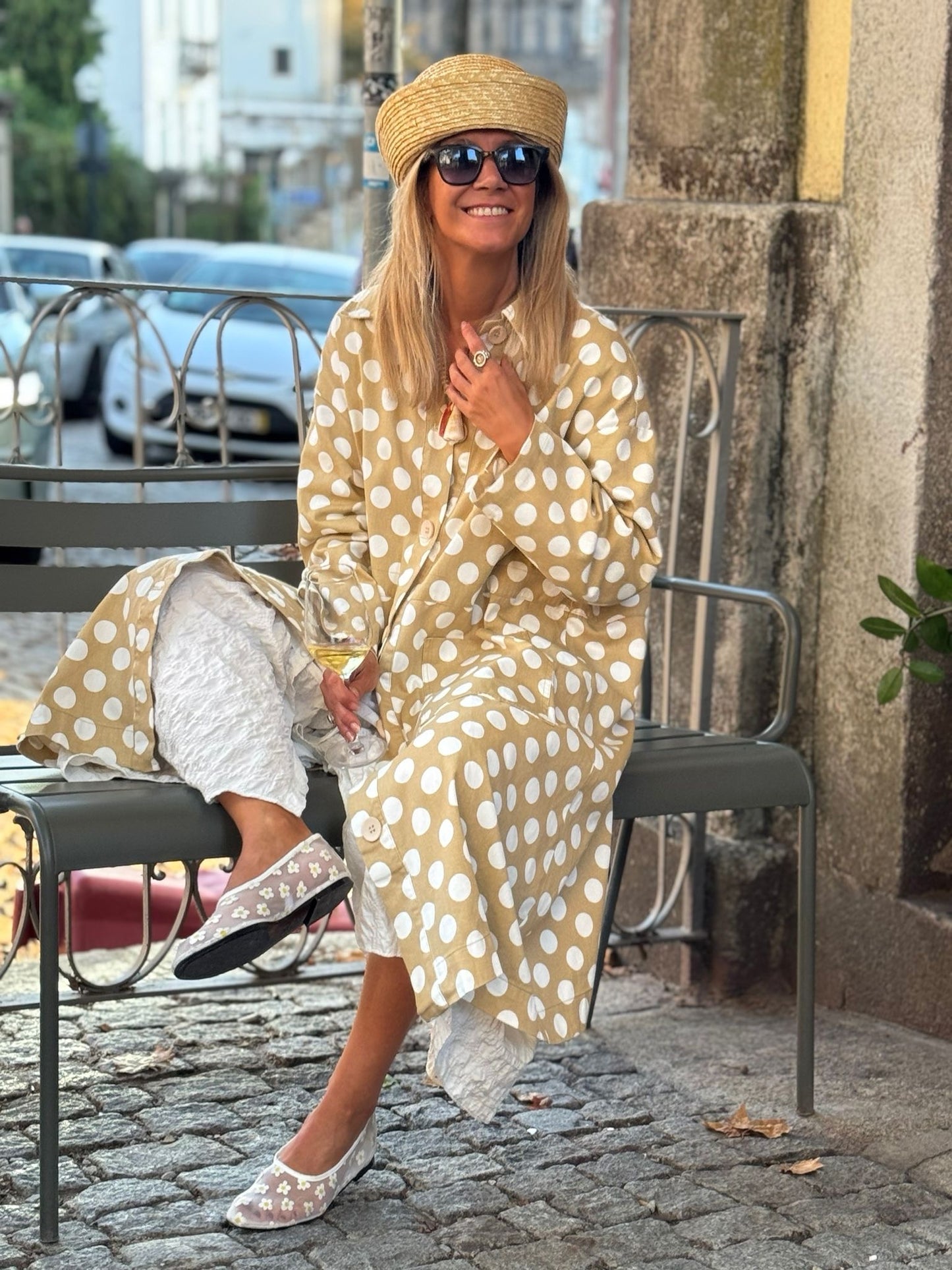 Casaco polka dots bege